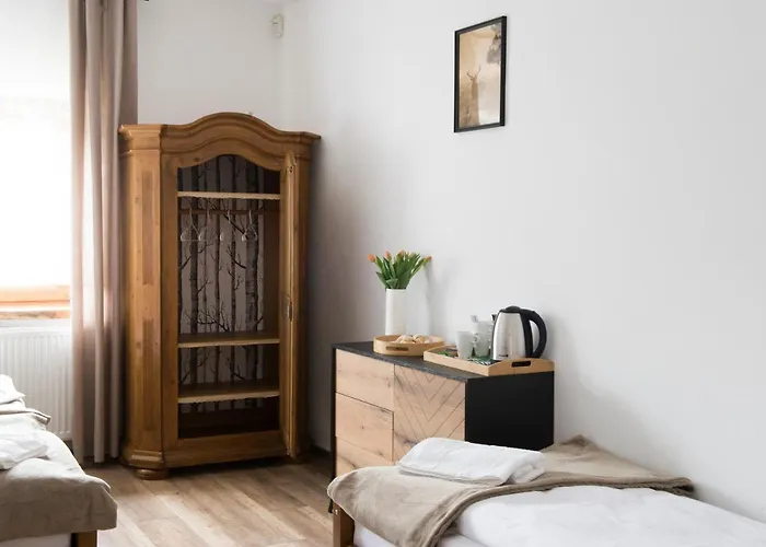 Jelen - Sauna I Jacuzzi 民宿 斯克拉斯卡波伦巴