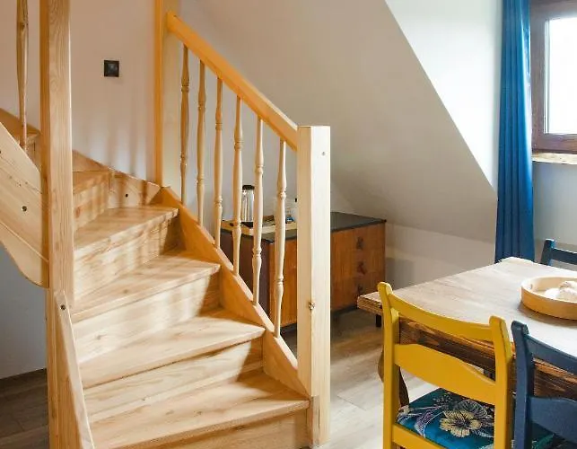 Jelen - Sauna I Jacuzzi * 斯克拉斯卡波伦巴