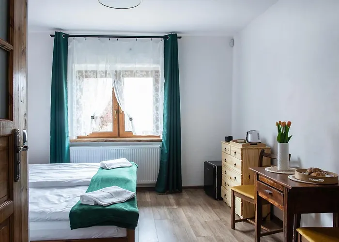 Jelen - Sauna I Jacuzzi 斯克拉斯卡波伦巴