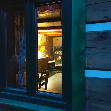 Jelen - Sauna I Jacuzzi Rum i privatbostad