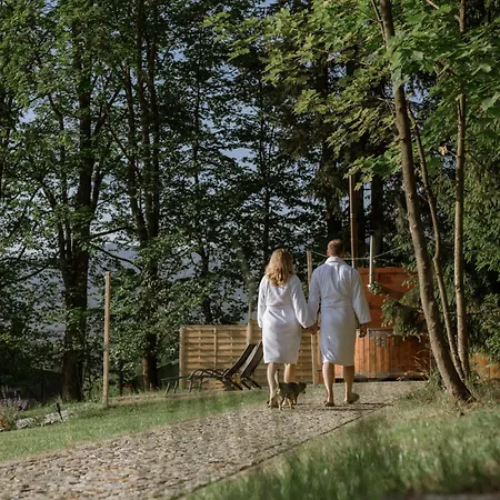 Jelen - Sauna I Jacuzzi Rum i privatbostad
