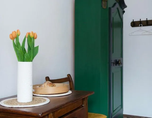 홈스테이 Jelen - Sauna I Jacuzzi 스클라르스카포렘바