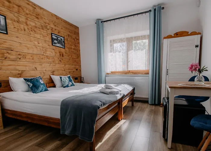 홈스테이 Jelen - Sauna I Jacuzzi 스클라르스카포렘바